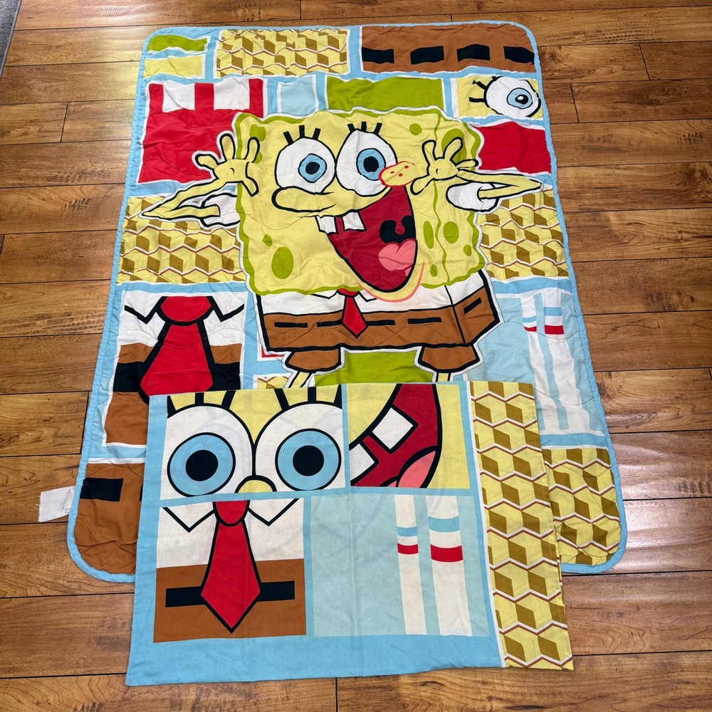 Nickelodeon SpongeBob SquarePants Reversible Quilted Comforter & Pillowcase Set